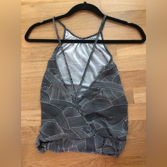 Fun, sexy wrap top with open back - Picture 2 of 3